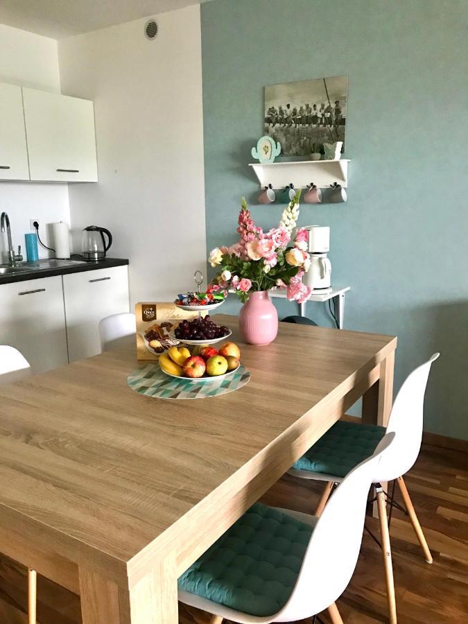 Neu! Top Apartment! 7Km Saarbruecken! Terrasse, Garten! Sulzbach  エクステリア 写真