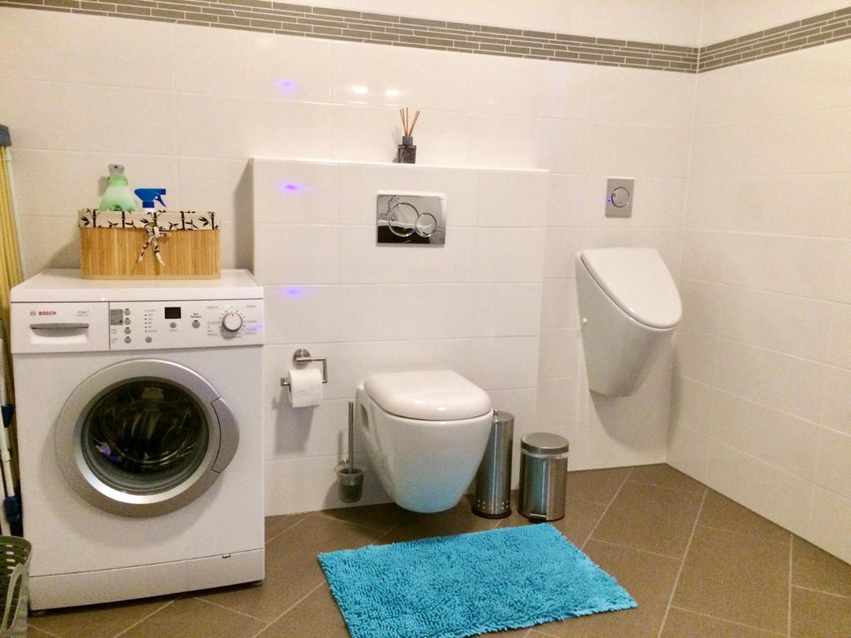 Neu! Top Apartment! 7Km Saarbruecken! Terrasse, Garten! Sulzbach  エクステリア 写真