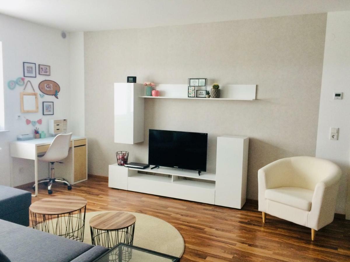 Neu! Top Apartment! 7Km Saarbruecken! Terrasse, Garten! Sulzbach  エクステリア 写真
